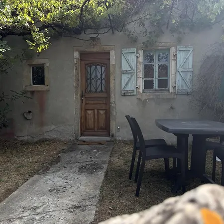 Petite Maison De Semesterbostad Alvignac